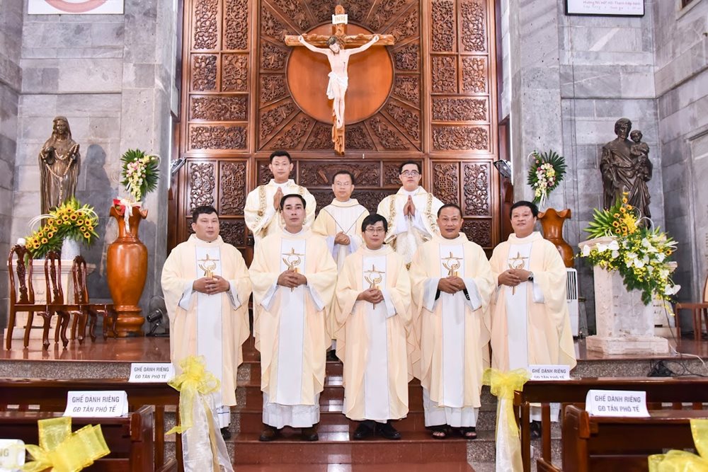 Gx. Vĩnh Hòa - Thánh lễ tạ ơn mừng các Phó tế ngày 28-3-2022