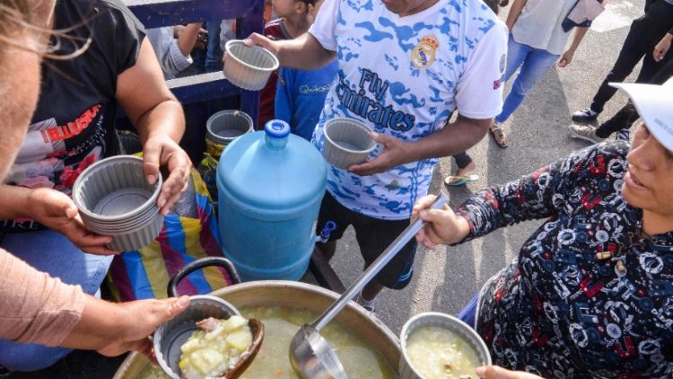 Giáo hội Peru hỗ trợ di dân Venezuela