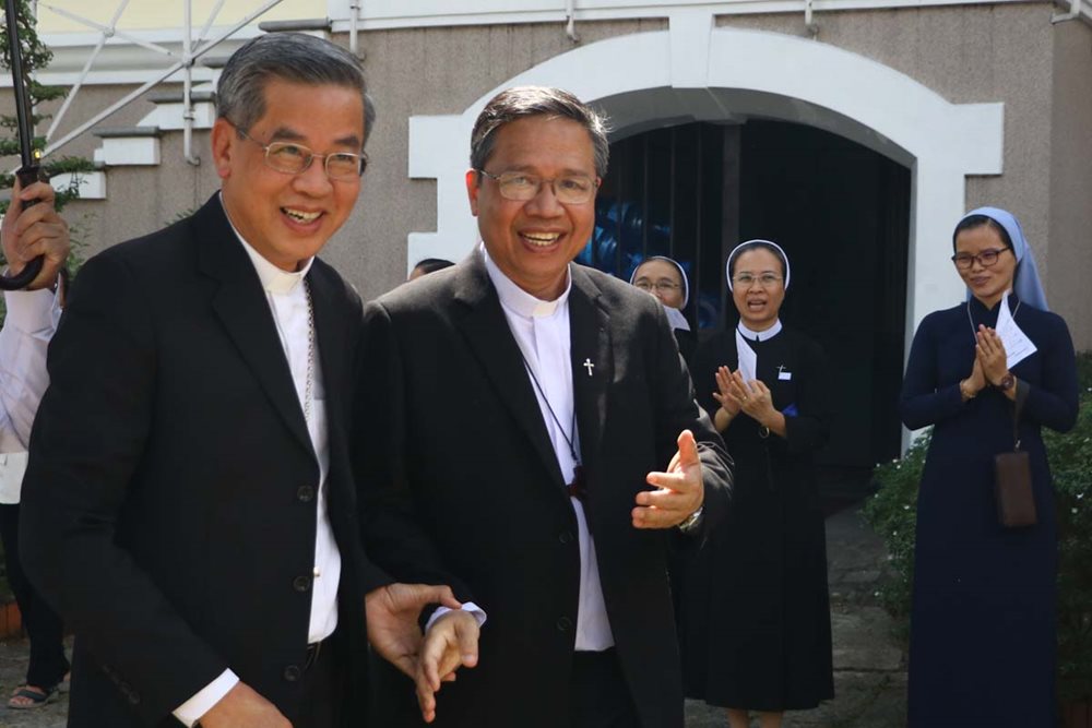 Đại diện Tổng giáo phận Sài Gòn đón Tân Tổng Giám mục Giuse Nguyễn Năng