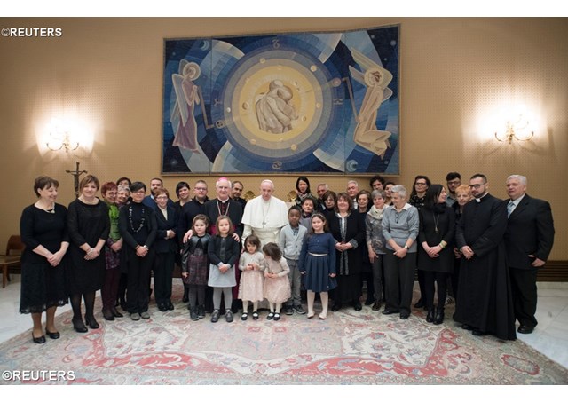 Đức Giáo hoàng Phanxicô gặp thân nhân các nạn nhân vụ khủng bố ở Dhaka