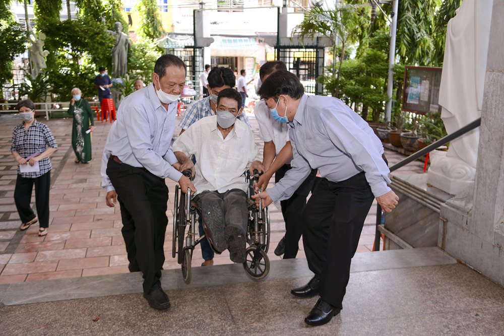 Gx. Vĩnh Hòa - Thánh lễ cầu nguyện cho người cao niên 2022