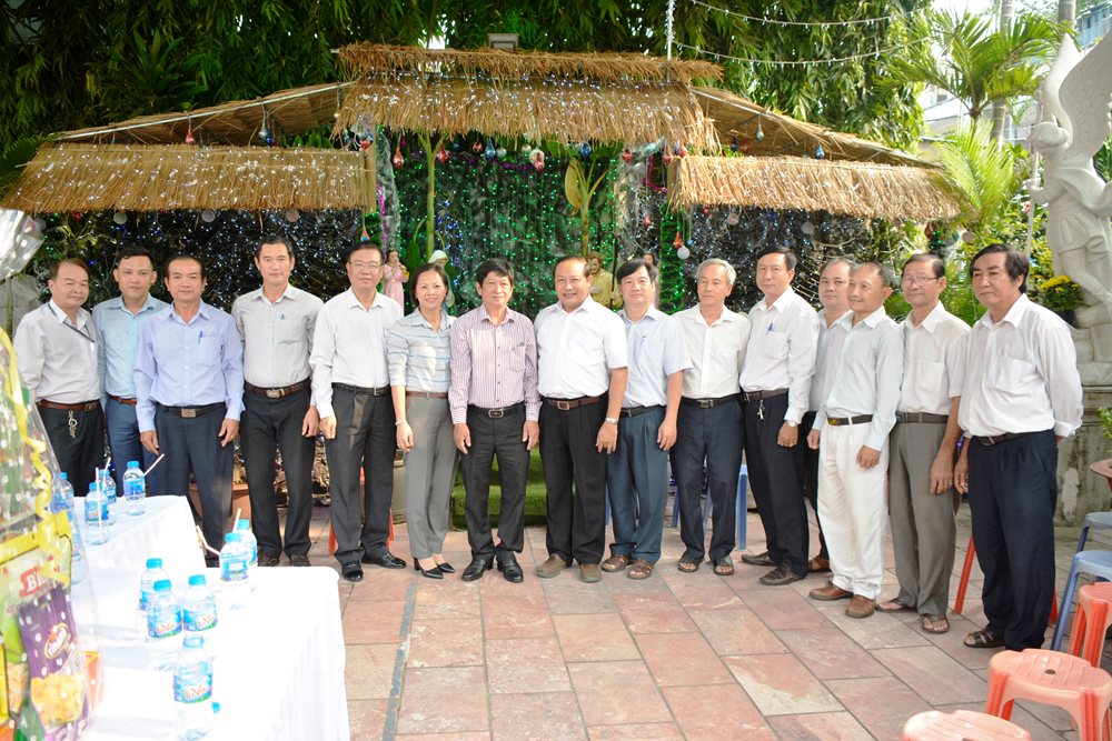 Gx. Vĩnh Hòa - Chính quyền chúc mừng Giáng Sinh 2018